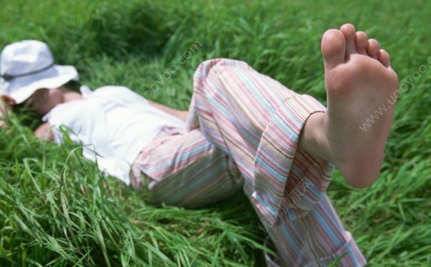 女生脚大怎么变小？女生脚大穿什么鞋好看？(3)