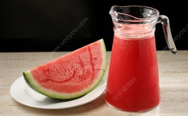 没有榨汁机怎么做西瓜汁？不用榨汁机怎么做果汁？[多图]