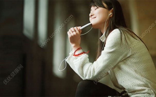 天天戴耳机听歌有什么坏处？每天戴耳机听歌不能超过多久？(2)