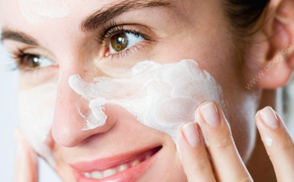 夏天容易长痘怎么办？夏天怎样防止长痘？(2)