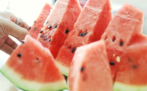 切开的西瓜隔夜能吃吗？切开的西瓜怎么保存？[多图]