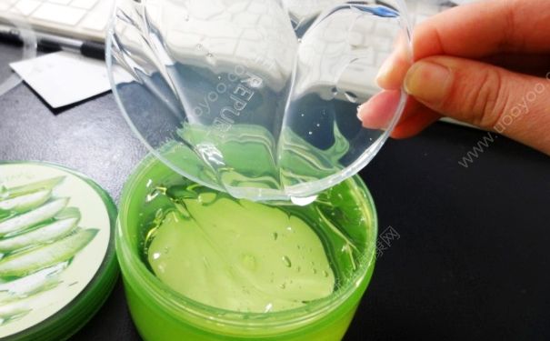 芦荟胶可以当睡眠面膜用吗？芦荟胶怎么做面膜？(2)