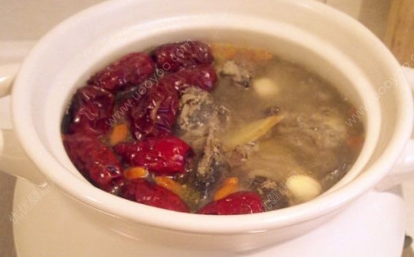 孕妇能喝乌鸡红枣枸杞汤吗？孕妇喝乌鸡红枣枸杞汤好吗？(4)