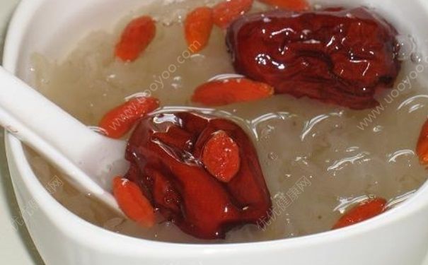 银耳红枣枸杞汤孕妇能喝吗？孕妇能喝银耳红枣枸杞汤吗(1)