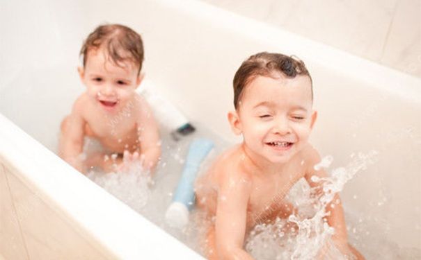 蜜蜡脱毛后可以洗澡吗？蜜蜡脱毛后多久可以洗澡？(2)