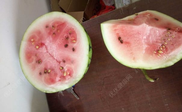 西瓜没熟透可以吃吗？西瓜没熟可以吃吗？(4)