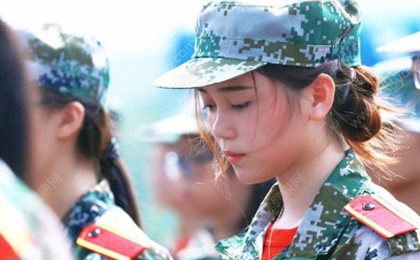 军训用什么防晒霜好？军训用多少倍的防晒霜？(2)