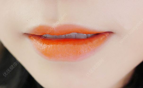 夏天涂什么颜色口红？什么颜色口红适合夏天？(3)