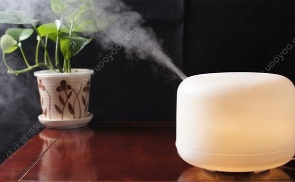 夏季嘴唇干裂怎么办？夏季嘴唇干裂脱皮怎么办？(5)