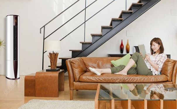 夏季嘴唇干裂怎么办？夏季嘴唇干裂脱皮怎么办？(4)