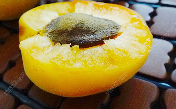 杏子核怎么吃？杏子核吞了怎么办？(4)