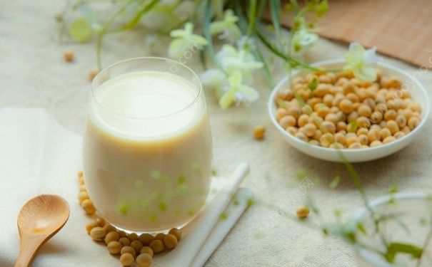 隔夜豆奶能喝吗？豆奶放久了能喝吗？[多图]