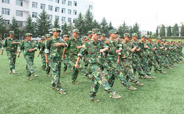 男生军训要带什么东西？男生军训必备物品(4)