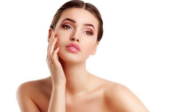 皮肤黄适合什么颜色的口红？黄皮涂什么颜色的口红？(4)