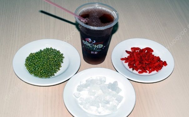 冰糖和绿豆能一起吃吗？冰糖能和绿豆一起煮吗？(3)