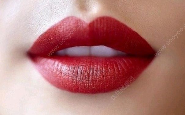 女生为什么涂口红？女生涂口红是为什么？(2)