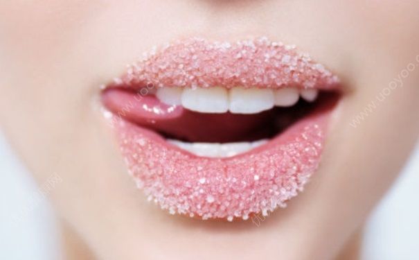 为什么涂口红就会脱皮？涂口红就会脱皮怎么办？(2)