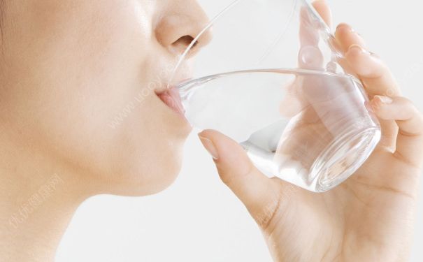 为什么涂口红就会脱皮？涂口红就会脱皮怎么办？(4)