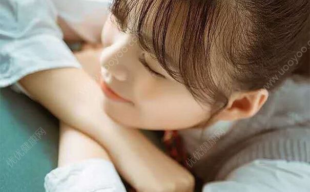 脱毛蜡纸能用在脸上吗？脱毛蜡纸可以脱唇毛吗？(3)