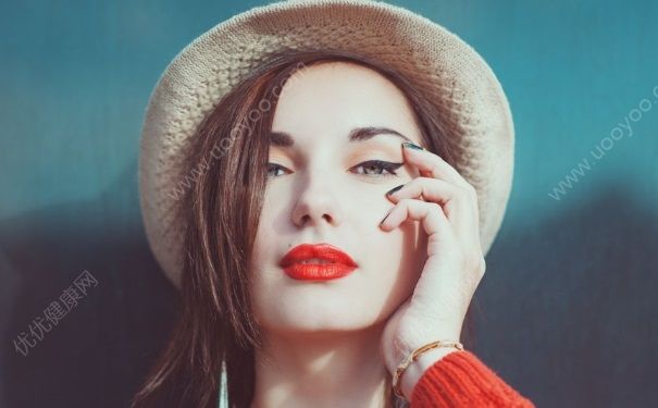 女生为什么涂口红？女生涂口红是为什么？(4)
