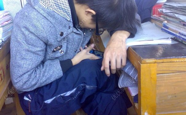 小学生能用手机吗？小学生需要手机吗？(4)