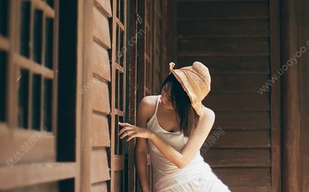14岁胸部发育不良是怎么回事？14岁女生胸部发育不良怎么办？(1)