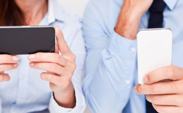 玩手机对皮肤伤害有多大？玩手机伤皮肤吗？(2)