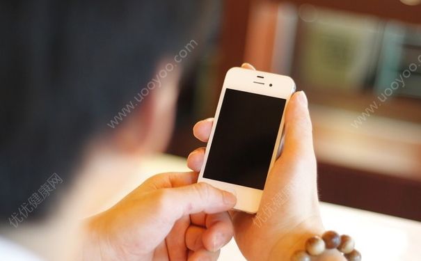 玩手机对皮肤伤害有多大？玩手机伤皮肤吗？(3)