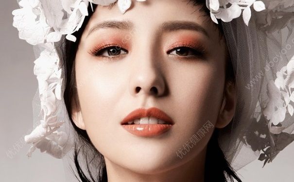 14岁女生可以化妆吗？14岁女生能用化妆品吗？[多图]