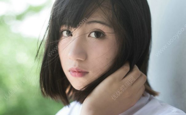 初一女生乳房硬硬的怎么回事？初中女生胸部为什么硬硬的？(2)