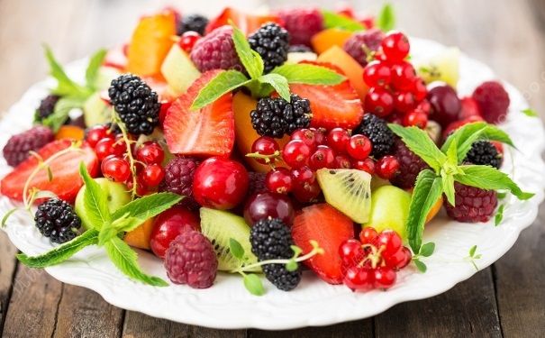 夏天皮肤干燥起皮怎么办？怎样缓解夏日皮肤干燥？(4)