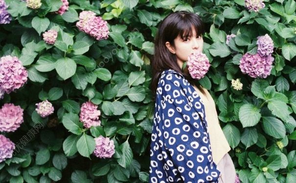 14岁女生皮肤油怎么办？14女生如何缓解油性皮肤？(2)