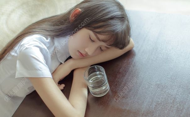 17岁女生生理期肚子痛怎么办？17岁生理期痛经怎么办？(2)