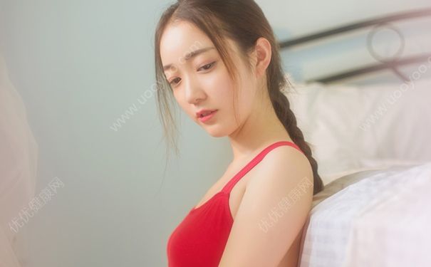 高二的女生平胸怎么办？高二女生胸很平还会发育吗？(1)