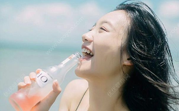 女生例假能洗头吗？女生例假可以洗头吗？(5)