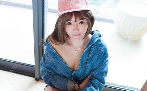 12岁女生胸特大正常吗？12岁女生乳房比同龄人大正常吗？(4)