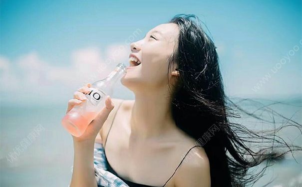 女生例假能洗头吗？女生例假可以洗头吗？(4)