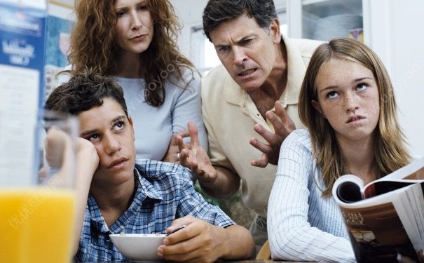 青少年强迫症的表现 青少年强迫症怎么办呢？[多图]
