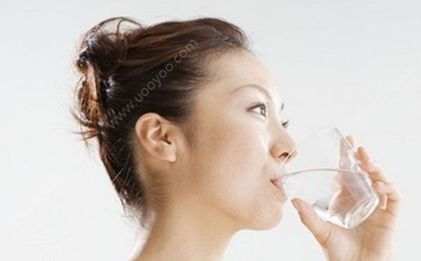 下巴长痘痘是什么原因？下巴长痘痘怎么治？(4)