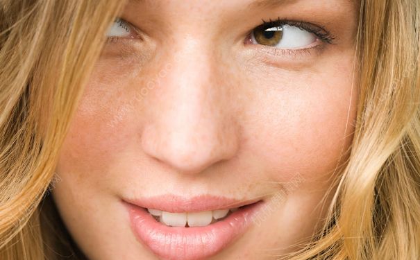 雀斑是显性遗传吗？先天性雀斑能治好吗？(4)