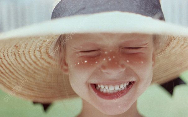 雀斑是显性遗传吗？先天性雀斑能治好吗？[多图]