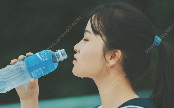 初二女生吃避孕药有效吗？女生多大可以吃紧急避孕药？(3)