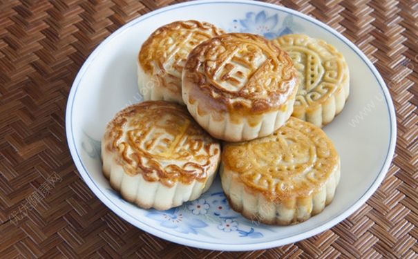 刚出炉的月饼能吃吗？月饼刚出炉能吃吗？(2)