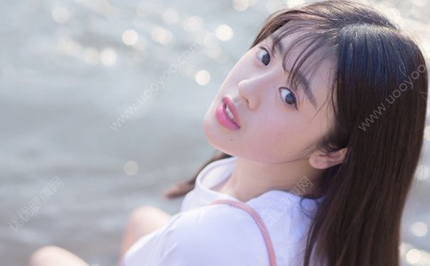 粉底液在什么时候用？粉底液用完应该擦什么？(2)