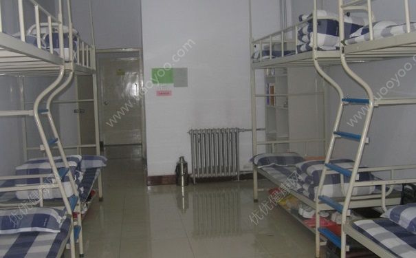 高中女生住宿要带什么？高中女生住宿必备物品(1)