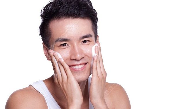 男生有雀斑怎么办？男生有雀斑是什么原因？(4)
