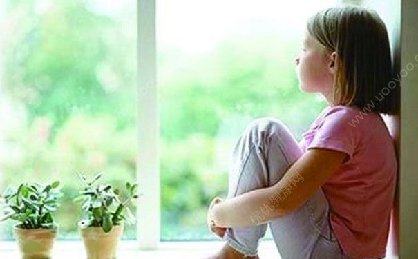 孩子内向不爱说话怎么办？孩子内向不合群怎么办？(7)