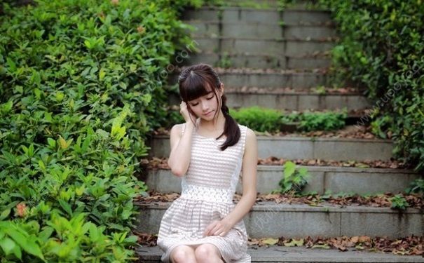 15岁胸小正常吗？15岁胸小穿什么胸罩？(1)