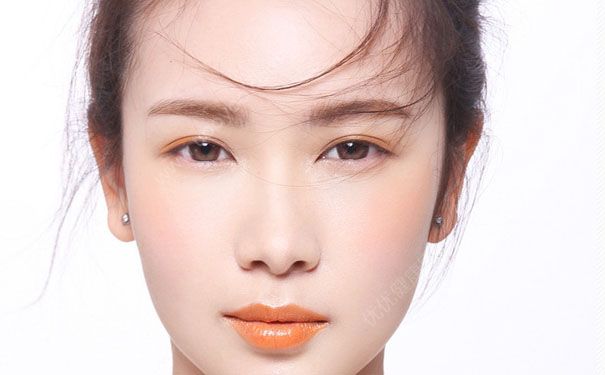 美白面膜能淡斑吗？美白面膜可以淡化雀斑吗？(1)