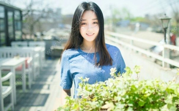 内向的女孩喜欢什么样的男孩？内向女孩喜欢男孩的表现(4)